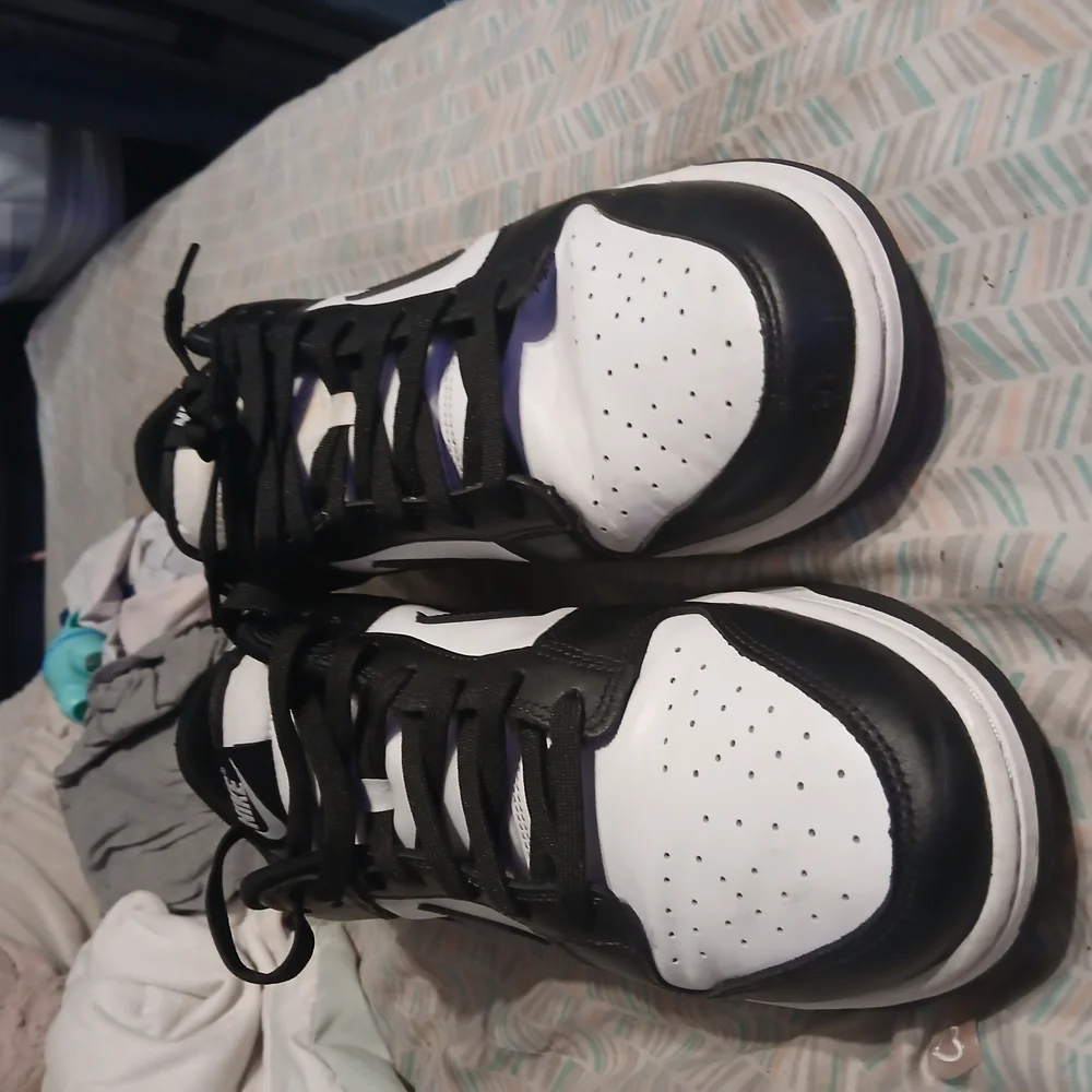 Nike Panda Dunk Lows Men's Black and White Sneakers Size 13M - Picture 3 of 14